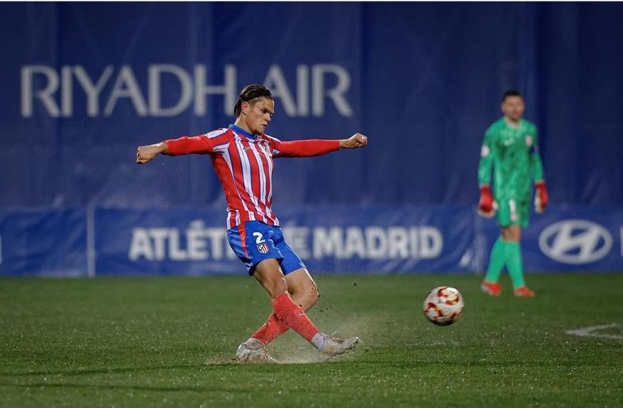 Martin Pascual, atunci când juca pentru echipa secundă a ”Los Colchoneros” L-a citit pe Martin Pascual: „Are școala lui Fernando Torres. Are și intuiție, dar nu e doar noroc”