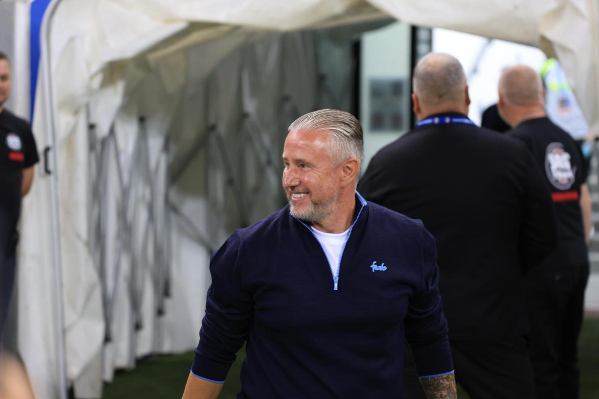 Două noutăți majore la FCSB, chiar la primul meci al lui Reghecampf