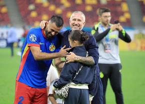 Ce s-a întâmplat pe gazon, imediat după FCSB - Oțelul » Ședință cu Laurențiu Reghecampf