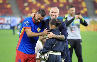 Ce s-a întâmplat pe gazon, imediat după FCSB - Oțelul » Ședință cu Laurențiu Reghecampf