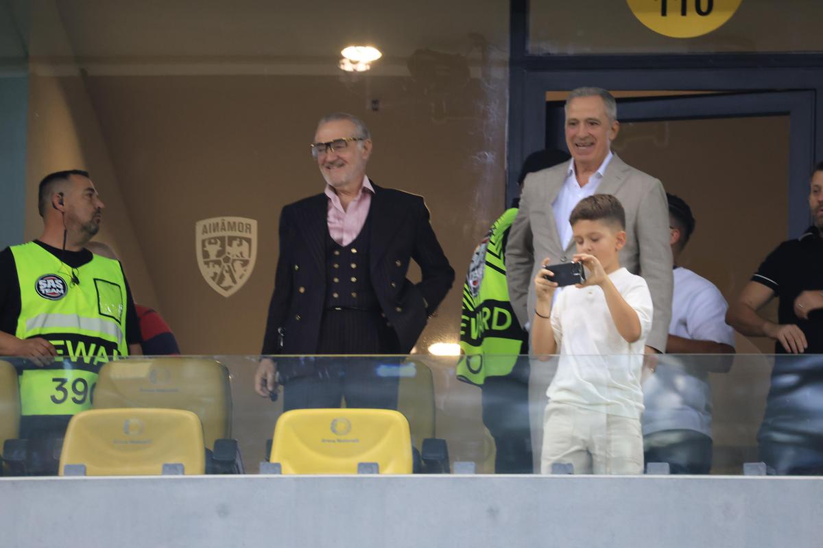 Gigi Becali a explicat apariția-surpriză de pe Arena Națională: „Îi vezi pe Șucu și Rotaru să facă asta?”