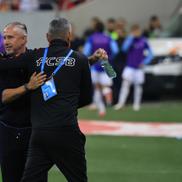Laurențiu Reghecampf în FCSB - Oțelul / FOTO: Ionuț Iordache (GSP.ro)