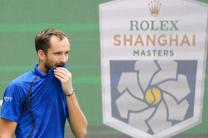 Daniil Medvedev, victorie în primul meci după descalificarea de la Beijing