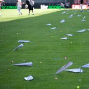 Cu Andrei Rațiu, lăsat în afara lotului, lui Rayo Vallecano au întrerupt partida din La Liga // foto: imago images