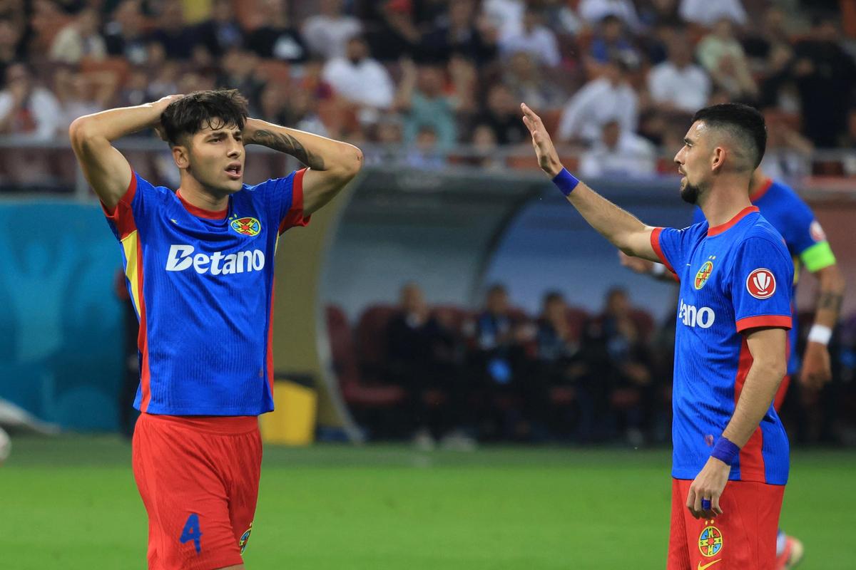Două noutăți majore la FCSB, chiar la primul meci al lui Reghecampf