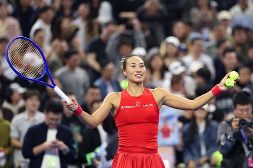 Qinwen Zheng după calificarea în finala de la Beijing FOTO Guliver/GettyImages