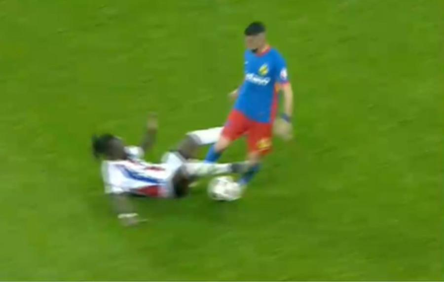 Intrarea lui Sylla Acuzații de rasism la FCSB - Oțelul! „Așa mi-au spus. Nu e normal”