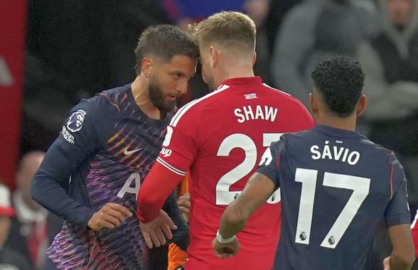 Scandal în plin derby: l-a lovit cu capul pe jucătorul de la Manchester United