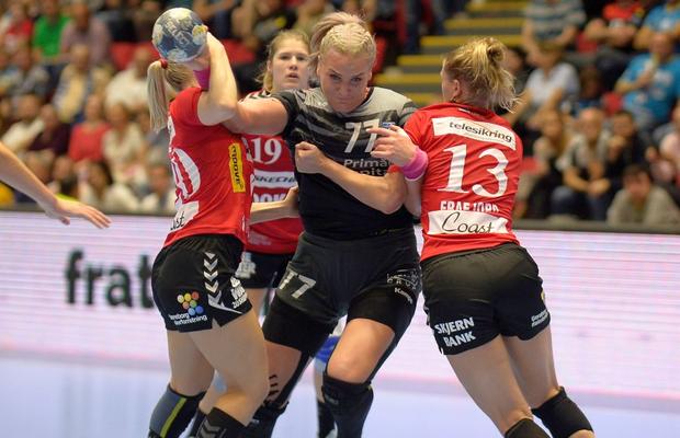 CSM București-Esbjerg 21-25 // Adi Vasile și Crina Pintea explică eșecul CSM-ului cu Esbjerg: „Am început greu prima repriză, am făcut prea multe greșeli”