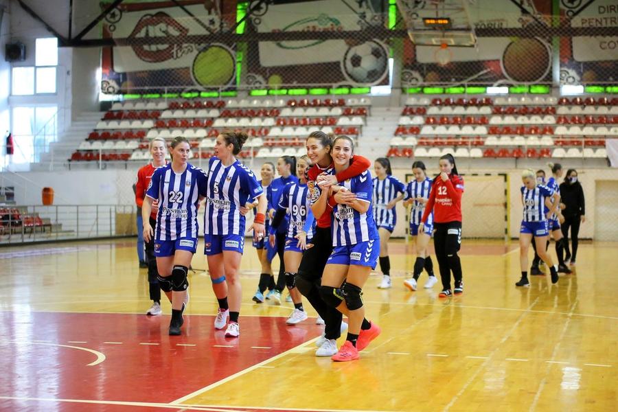 Cu o echipă în România, cu alta la Podgorica? Alte probleme pentru SCM Rm. Vâlcea!