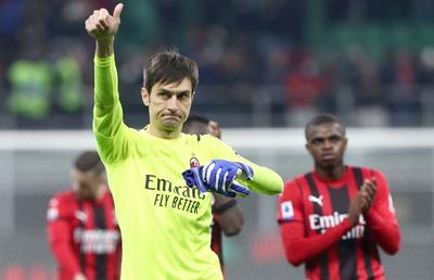Mirel Rădoi a încercat să-l convingă pe Tătărușanu să revină la națională: „Am văzut derby-ul Milan - Inter, m-am supărat pe el”