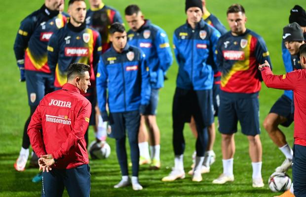 „Dacă nu-i bateți, sunteți praf!” » Ce s-a întâmplat azi la antrenamentul României: imaginile venite de la Mogoșoaia
