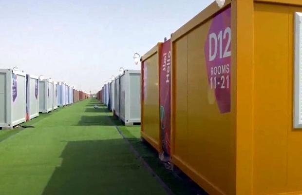 Fani în containere la CM 2022! Prețul pentru o noapte este uriaș