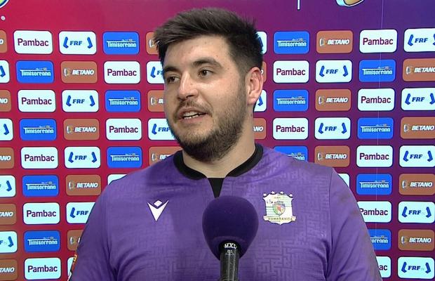 Interviu atipic după Dumbrăvița - CFR Cluj: „A fost o onoare pentru mine! Știu că am kilograme în plus, dar mă trezesc la 5, lucrez și în învățământ. Încerc să îmi fac un rost în viață”