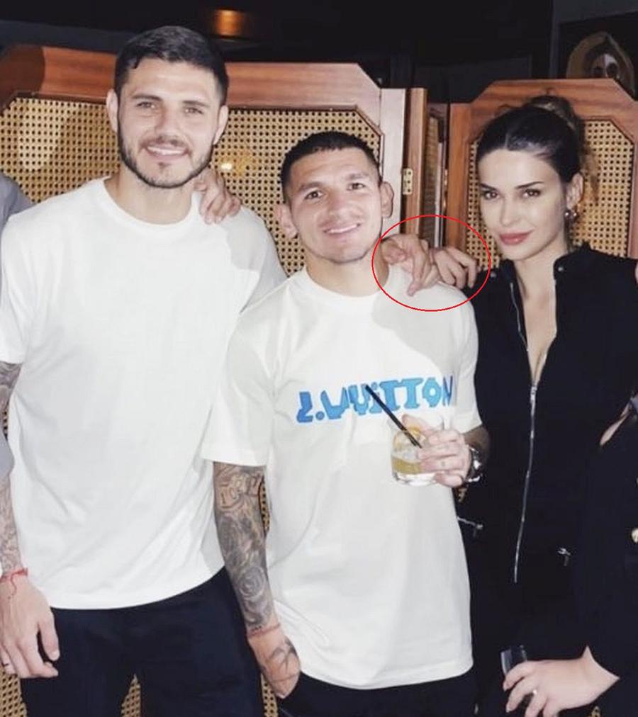 Mauro Icardi s-a fotografiat alături de Lucas Torreira și Devrim Ozkan. Foto: Twitter @nocontextfooty Starul campioanei, amenințat iar de bărbatul obsedat de iubita lui: „Trebuie să-mi termin treaba începută!”