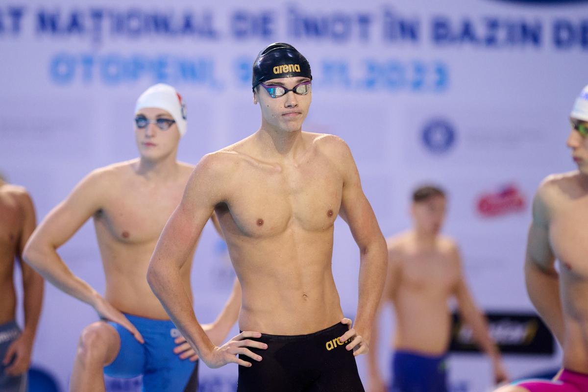 O nouă medalie de aur pentru David Popovici la Campionatele Naționale în bazin scurt » L-a bătut pe Stancu la 200 m liber