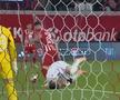 Două faze controversate în Sepsi - Rapid » Giuleștenii au cerut penalty de două ori în 5 minute