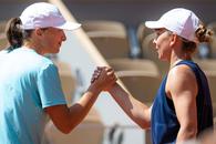 Simona Halep, mesaj-MANIFEST în miez de noapte, după ce Iga Swiatek a fost prinsă dopată: „Îmi e realmente imposibil să înțeleg! Nu există un răspuns logic, de ce o așa diferență?”