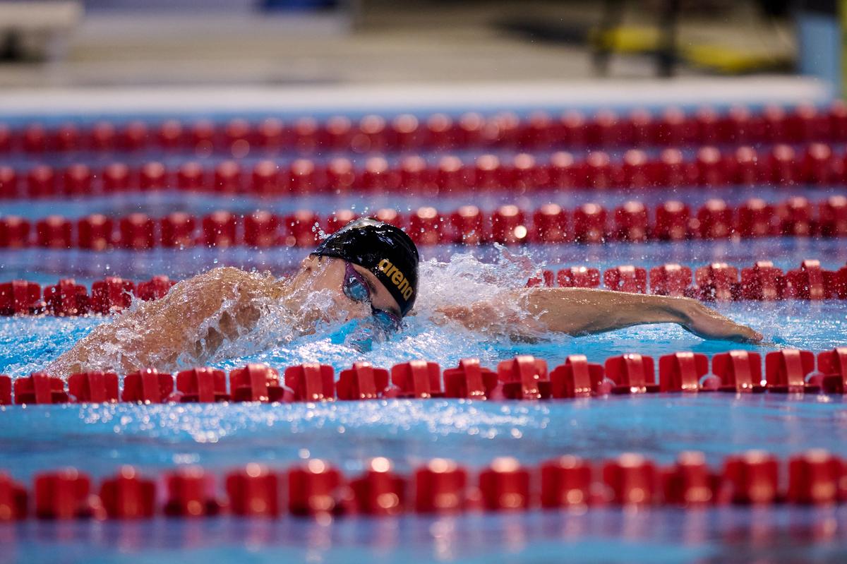 O nouă medalie de aur pentru David Popovici la Campionatele Naționale în bazin scurt » L-a bătut pe Stancu la 200 m liber