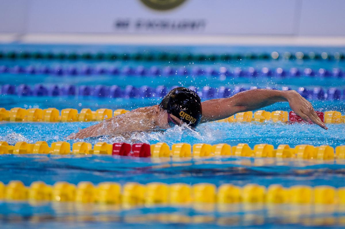 O nouă medalie de aur pentru David Popovici la Campionatele Naționale în bazin scurt » L-a bătut pe Stancu la 200 m liber