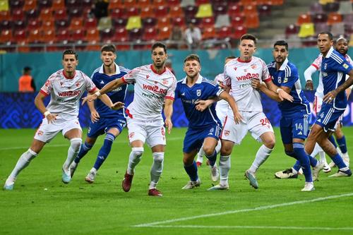 Adrian Mititelu, patronul de la FCU Craiova, a anunțat că are mare încredere în atacantul Vladislav Blănuță (21 de ani). foto: Imago Images