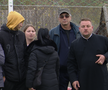 Preoți-antrenori, 2500 de mici, mămăligă amestecată cu bormașina și o galerie cu Mirel Rădoi, Claudiu Răducanu sau Adi Ilie prezenți » GSP a asistat la „cuplajul anului”, la o parohie: „Mama nu m-a lăsat, dar m-a vopsit mamaie”