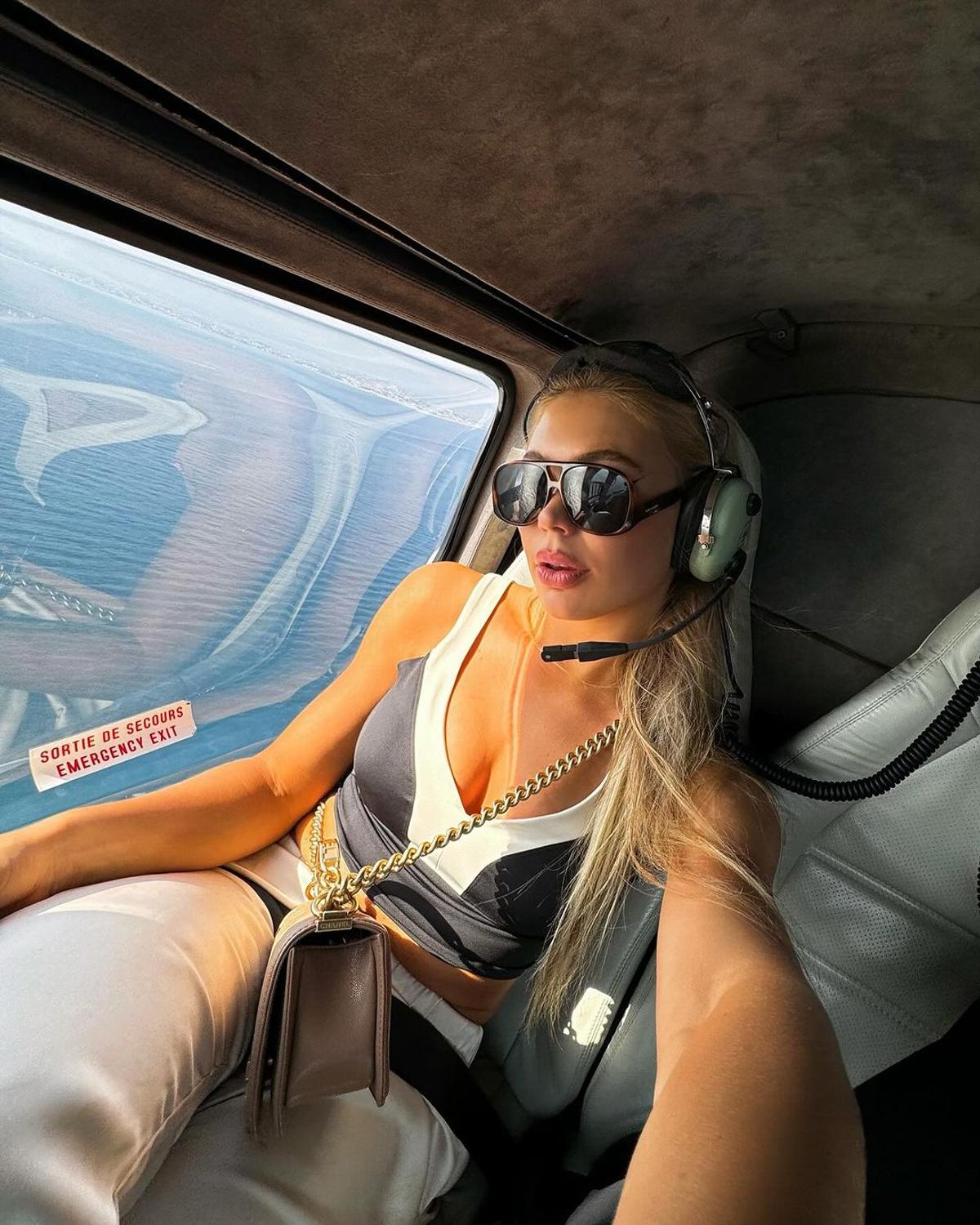 Și-a etalat corpul perfect pe marginea piscinei, înaintea Jocurilor Olimpice de iarnă: „Ne vedem la Milano”