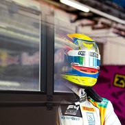 Luca Viișoreanu, puștiul de 15 ani care „aleargă” pe circuitele din Formula 4