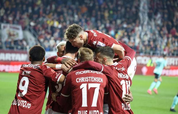Marius Șumudică a anunțat că un titular de la Rapid pleacă: „Îi plătesc clauza, 3 milioane de euro!”