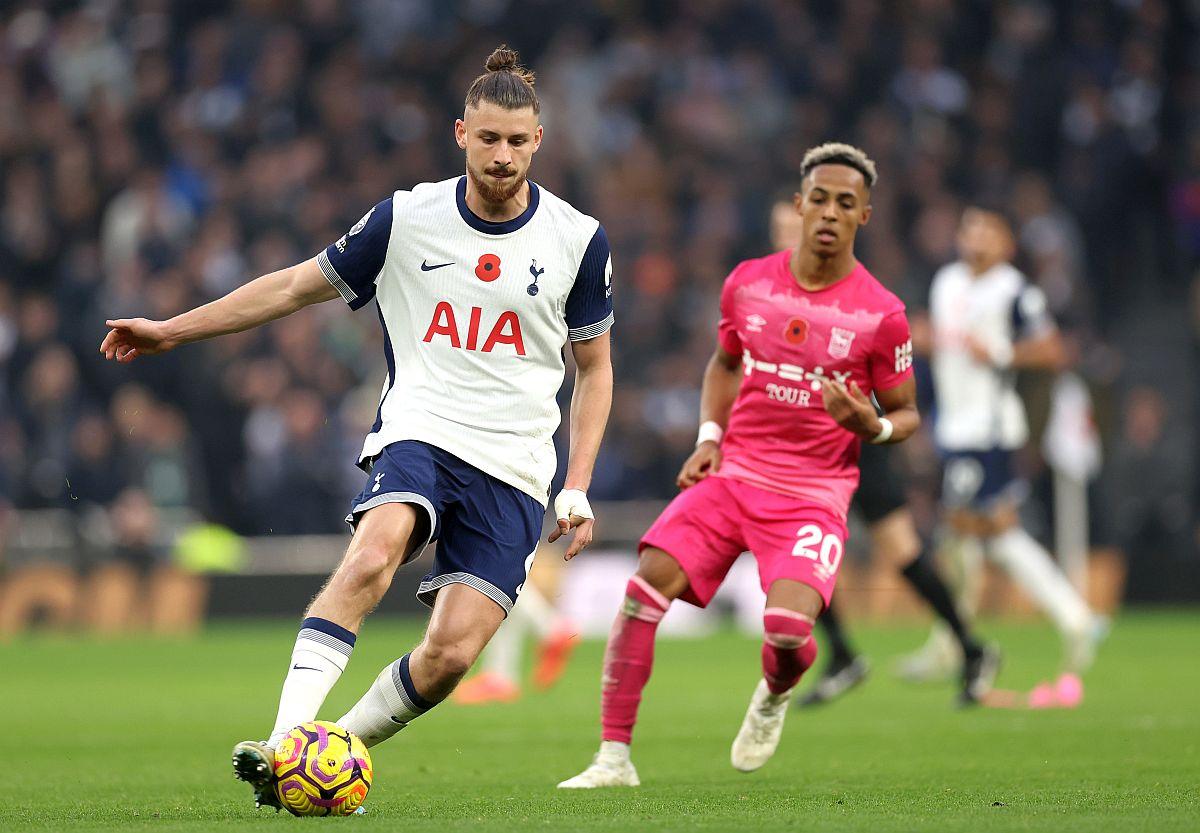 Radu Drăgușin, meciul și gafa! O nouă greșeală decisivă la Tottenham: ce s-a întâmplat în minutul 43 cu Ispwich