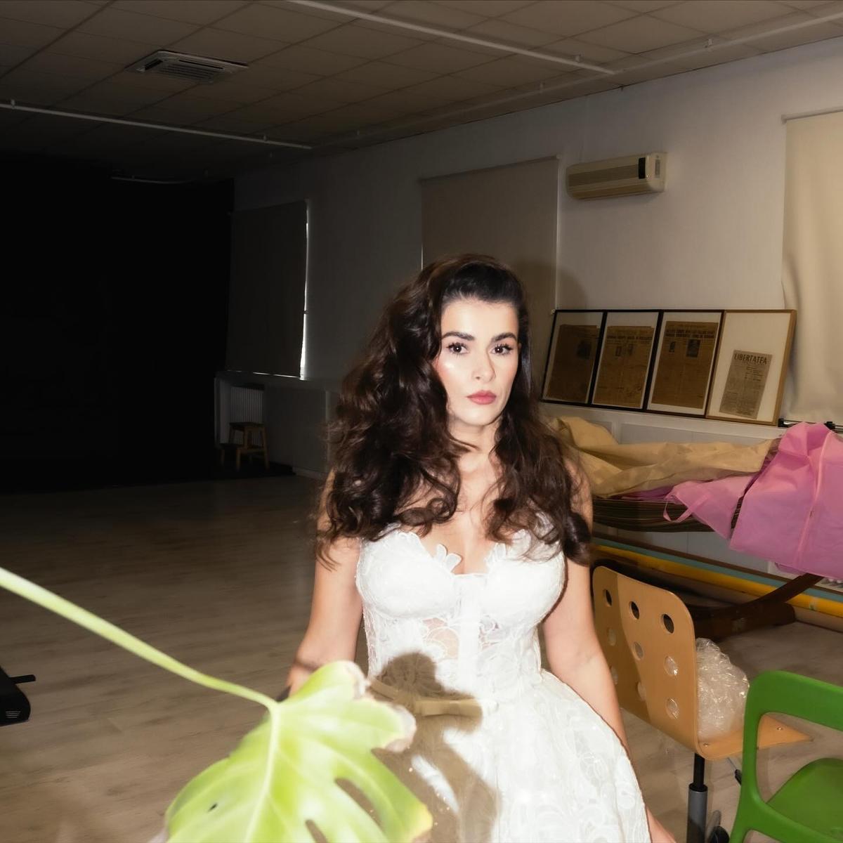 Actrița Irina Antonie: „Simona Halep a venit de 5 ori la piesa «Stă să plouă». Când o vedeam câștigând, mi se schimba perspectiva”
