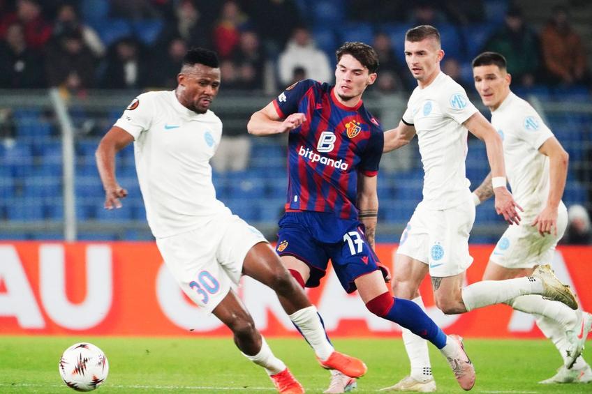 Siyabonga Ngezana a fugit din cantonamentul campioanei // foto: Imago