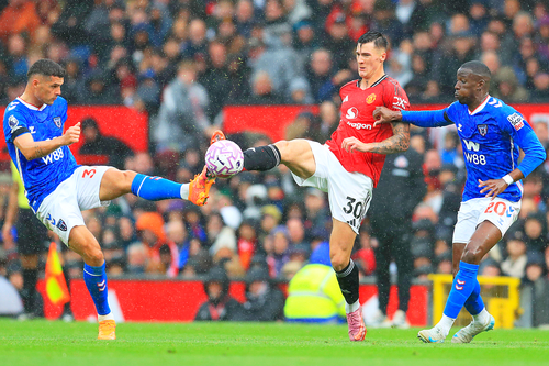 Granit Xhaka (stânga), mijlocașul nou-promovatei Sunderland. Foto: Imago