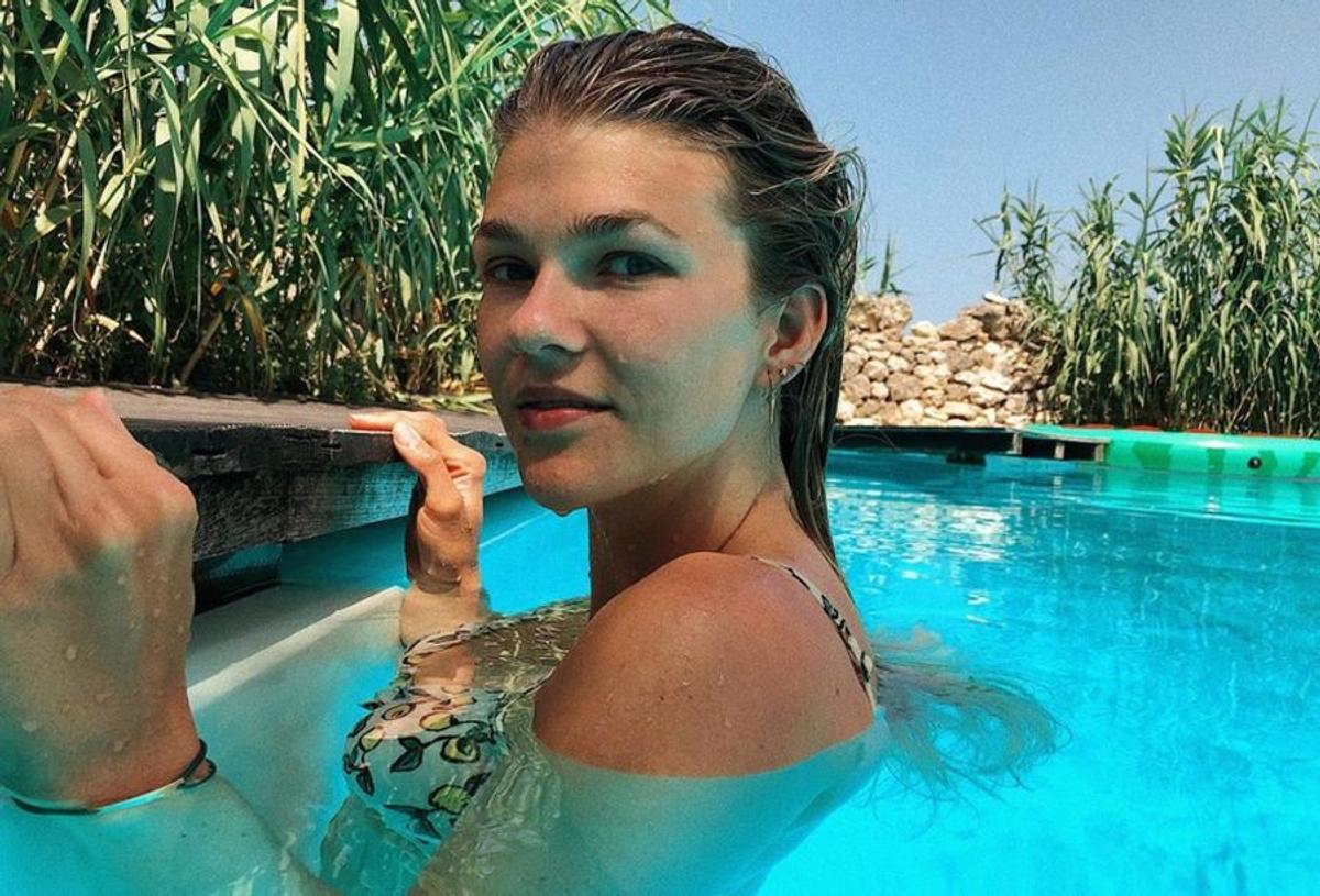 GALERIE FOTO Denisa Dedu are o rivală pe măsură pentru titlul de cea mai frumoasă portăriță de la Mondial