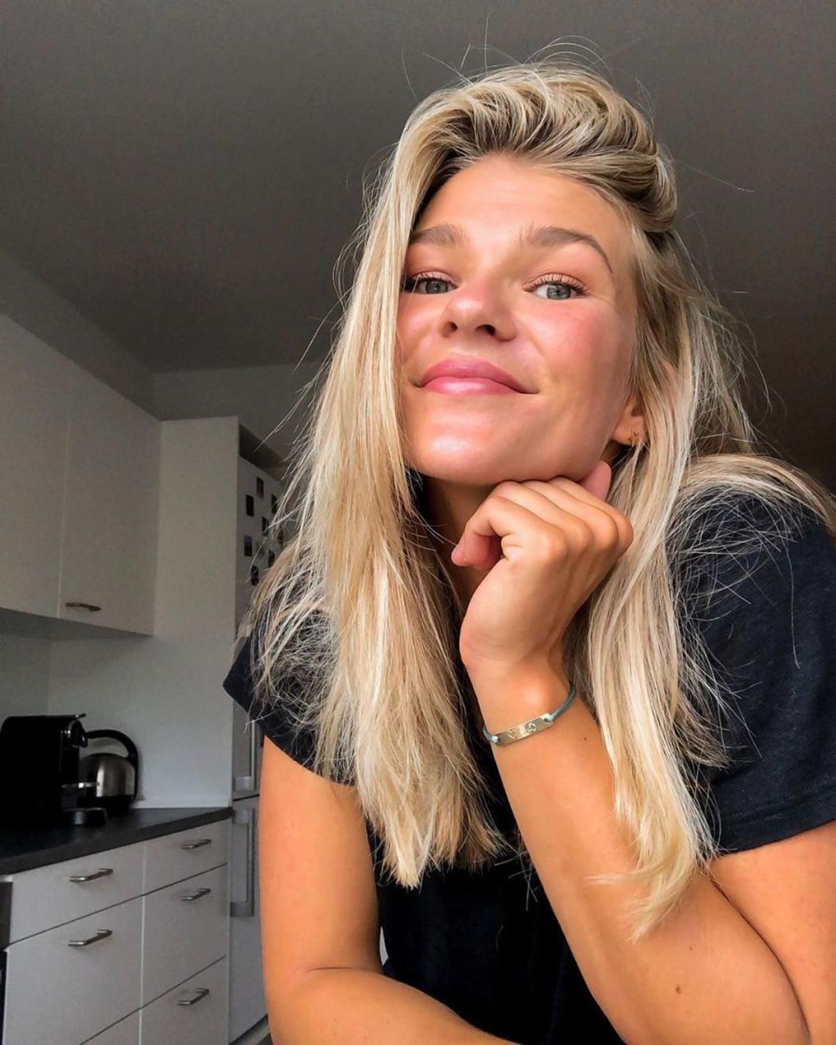FOTO. Miss handbal vine la CSM București și înlocuiește o altă frumusețe! E măritată cu un fotbalist
