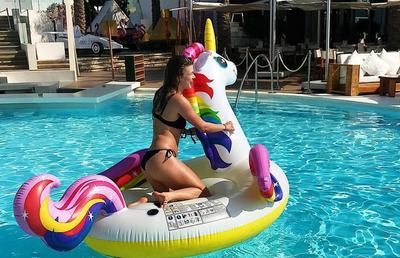 GALERIE FOTO Denisa Dedu are o rivală pe măsură pentru titlul de cea mai frumoasă portăriță de la Mondial