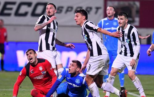 Radunovic (nr. 3) va ajunge la finalul turului la FCSB