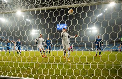 VIDEO Ianis Hagi a marcat în Lech Poznan - Rangers! Le-a dat ceva bătăi de cap celor de la UEFA :)
