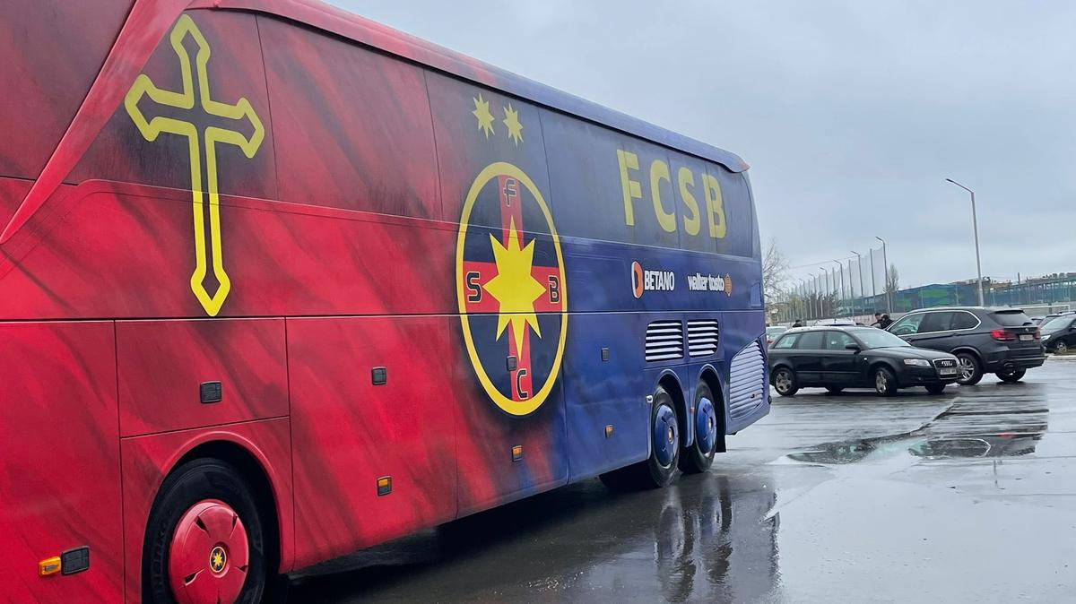 Noul autocar al celor de la FCSB