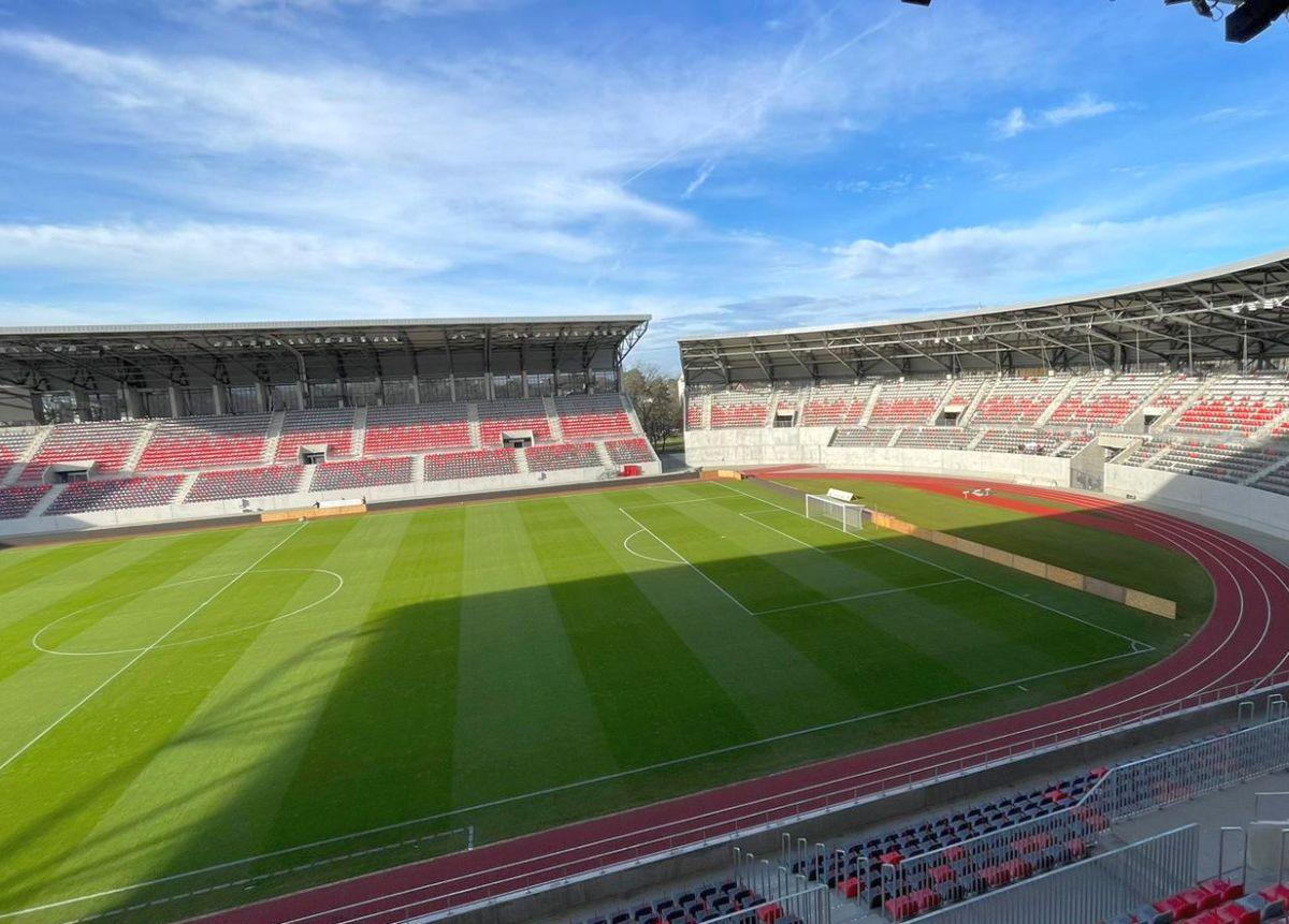 Imagini dronă stadion Sibiu: cum arată noua arenă din parcul „Sub Arini”