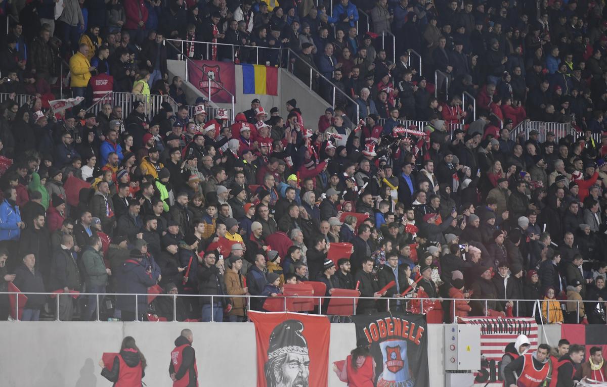 La o zi după inaugurare, anunță probleme mari la noul stadion din Superligă: „Nici nu putem spune că am jucat acasă! Foarte rău”