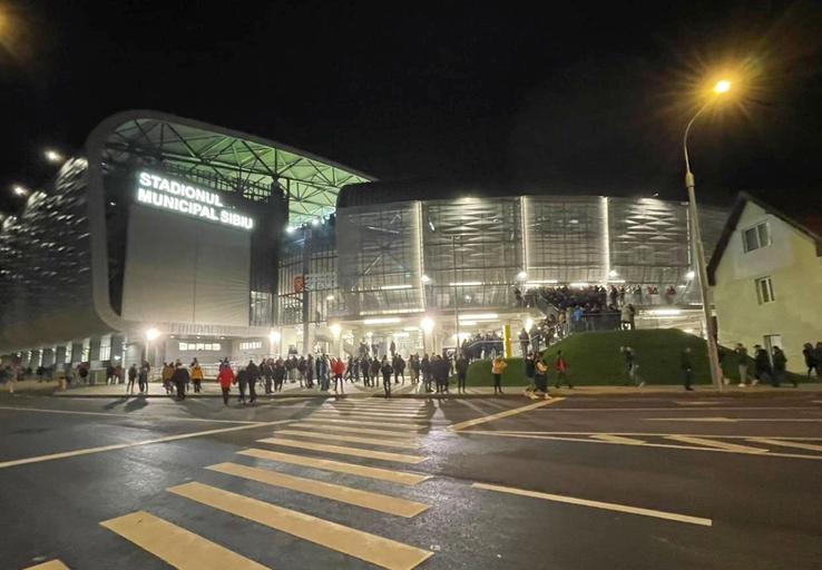 Imagini dronă stadion Sibiu: cum arată noua arenă din parcul „Sub Arini” foto: GSP