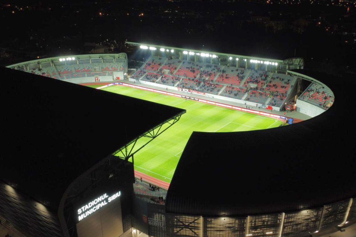 Imagini dronă stadion Sibiu: cum arată noua arenă din parcul „Sub Arini”