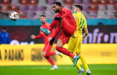 FCSB schimbă strategia » Ce decizie au luat roș-albaștrii