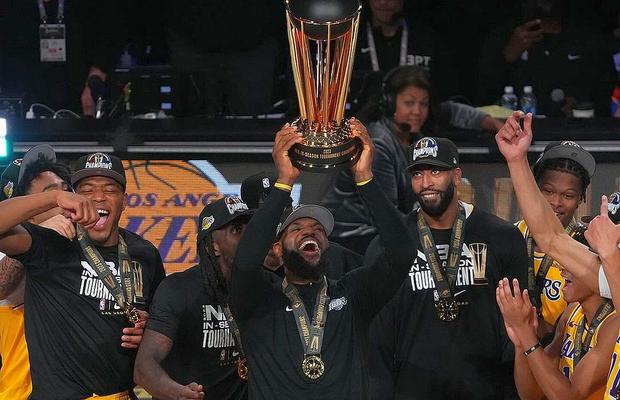 Victorie categorică pentru LA Lakers! LeBron James și Anthony Davis câștigă prima ediție a NBA In-Season Tournament