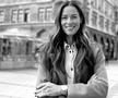 Ana Ivanovic în fața hotelului Moskva din Belgrad Foto X