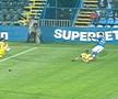 Penalty controversat dictat pentru Farul » Reluările nu sunt clare, dar Chivulete a întors decizia!