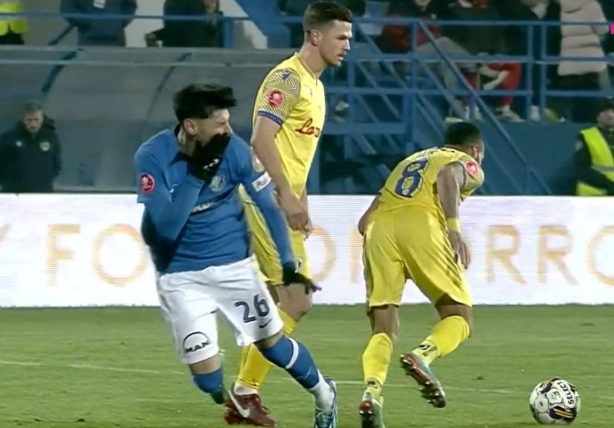 Simulare Adrian Mazilu în Farul - Petrolul