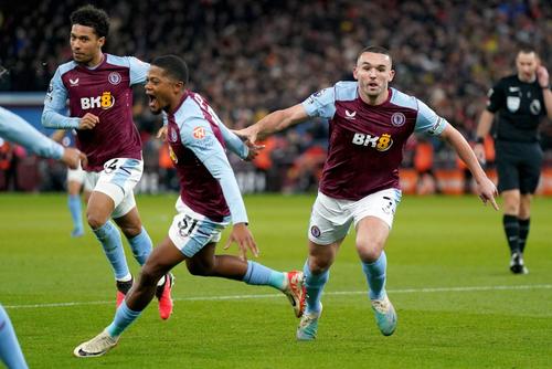 Aston Villa a învins-o pe Arsenal, scor 1-0, în etapa #16 din Premier League. Echipa lui Unai Emery a ajuns la 15 meciuri consecutive câștigate pe teren propriu în campionat, o performanță nemaiîntâlnită la acest club/ foto: Imago Images