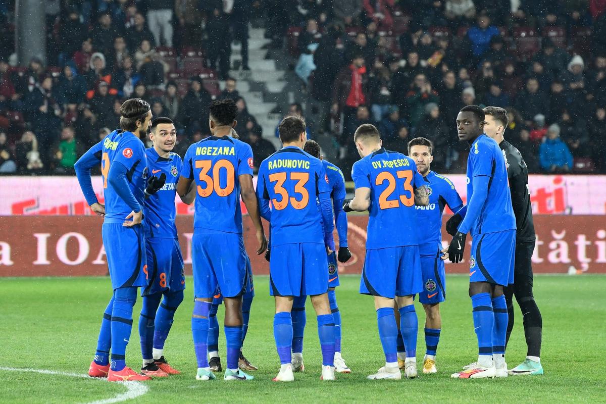 CFR Cluj și FCSB, remiză cu scandal în Gruia » Decizia lui Colțescu aruncă Superliga în aer! Clasamentul actualizat